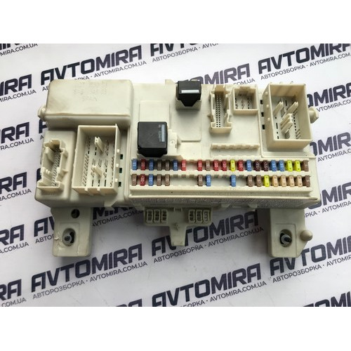 Блок предохранителей Volvo V50 2004-2012 31268178